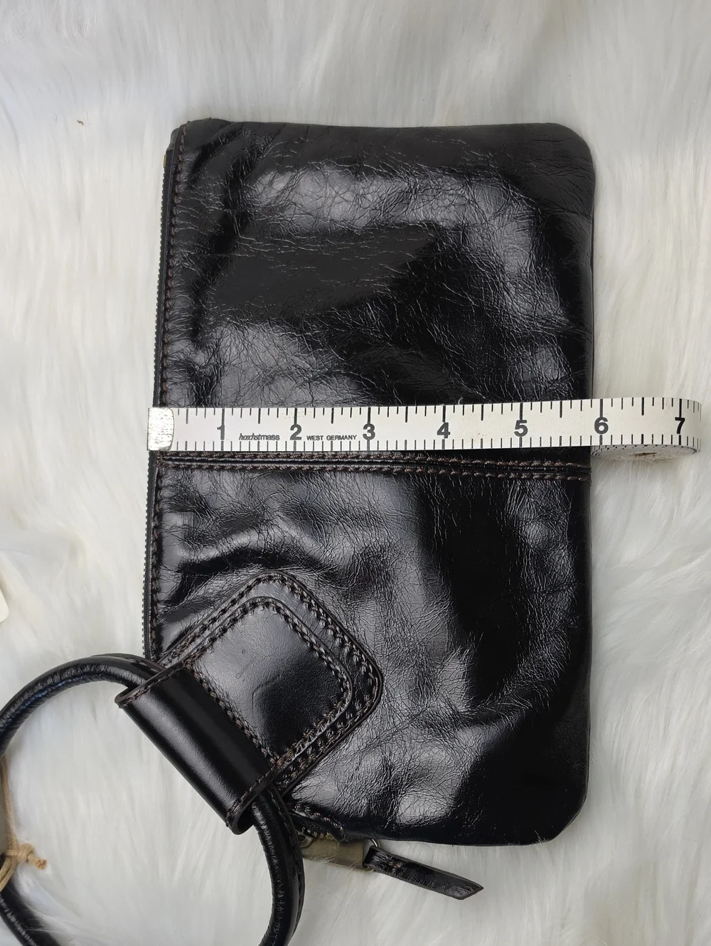 HOBO‎ Sable Brown Distressed Leather Ring Circular Strap Party Wristlet Clutch
